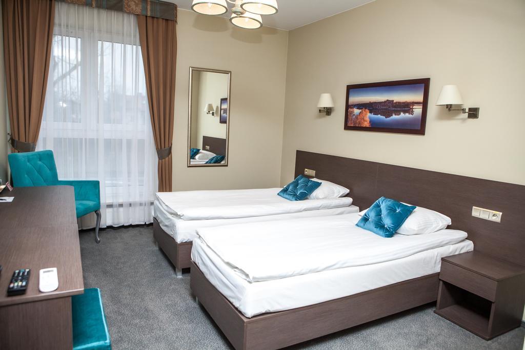 Hotel Sokolowska Airport Modlin Nowy Dwór Mazowiecki Værelse billede
