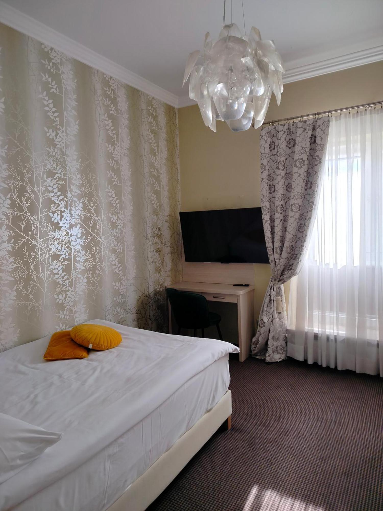 Hotel Sokolowska Airport Modlin Nowy Dwór Mazowiecki Værelse billede